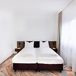 Firzlaff's 3* Neumünster