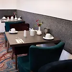Firzlaff's Hotel