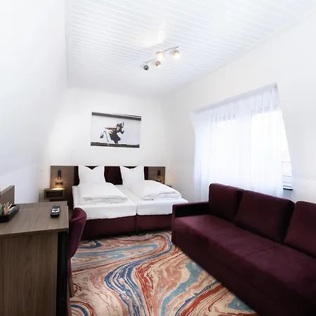 Firzlaff's 3* Neumünster