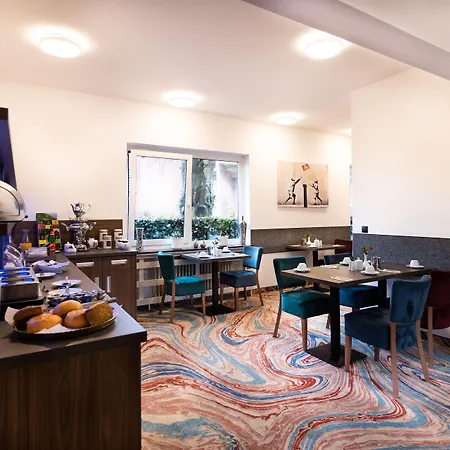 菲兹拉弗酒店 3* 新明斯特