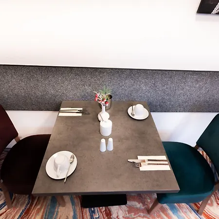 Firzlaff's 3* Neumünster