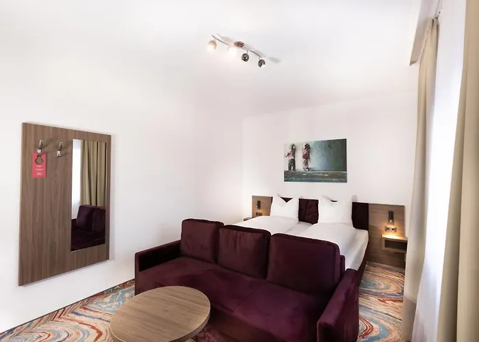 Firzlaff's 3* Neumünster
