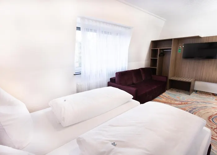Firzlaff's 3* Neumünster