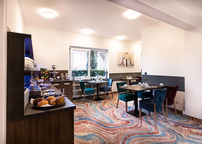 Firzlaff's 3* Neumünster